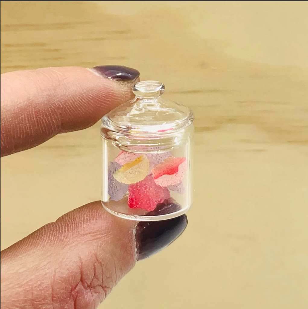 Tiniest Jar of Gumdrop, Stars